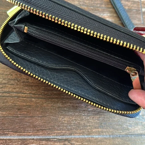 Tory Burch Navy Blue Leather Wristlet Wallet - Picture 6 of 7